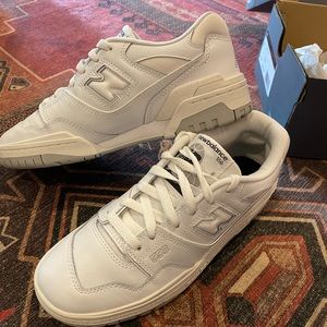 New balance 550s. Womens 8.5, mens 7. I have box and receipt as well.